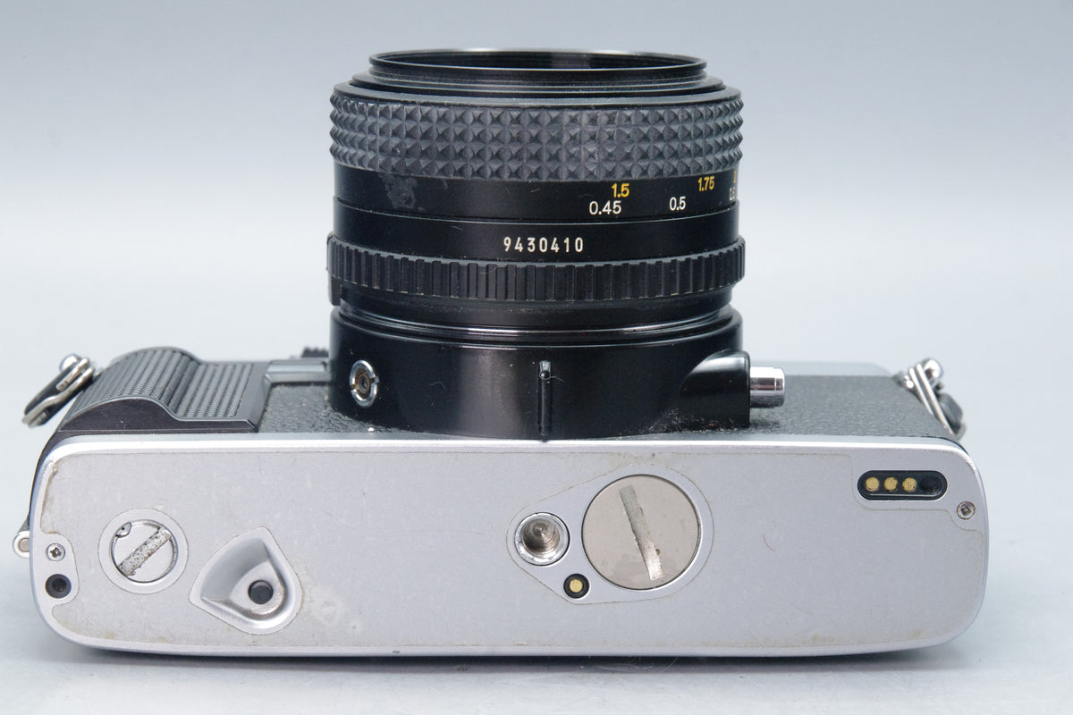 Minolta XG‑M 35mm SLR + MD 50mm f/1.7 Lens, Case &amp; Batteries – Excellent