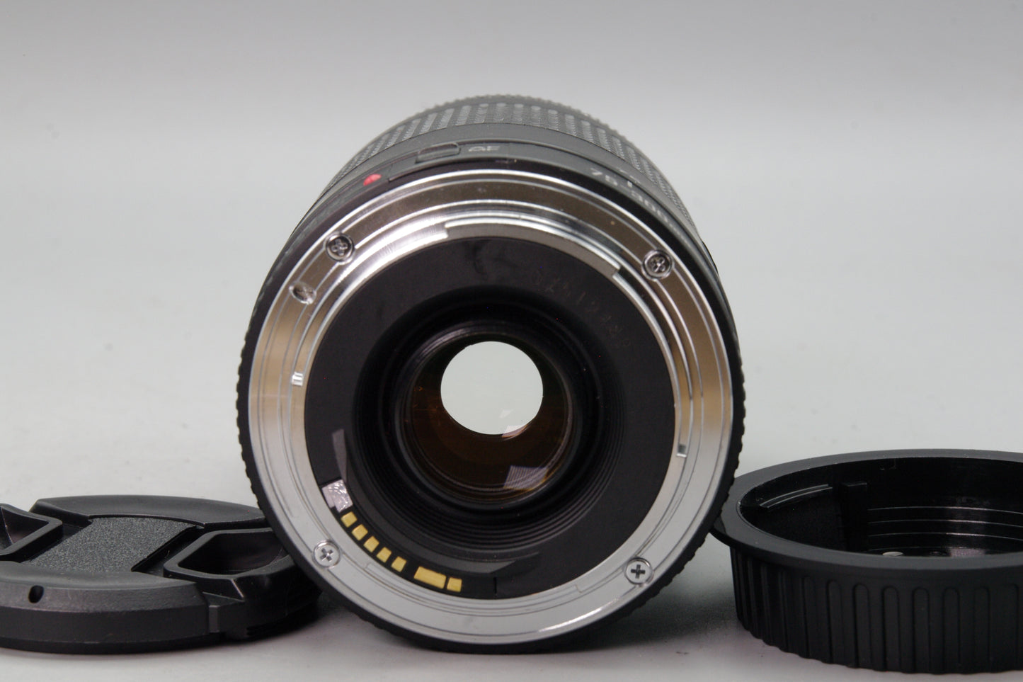 Canon 75-300mm F/4-5.6 III EF Mount Zoom Lens (Non-USM Model) - Working