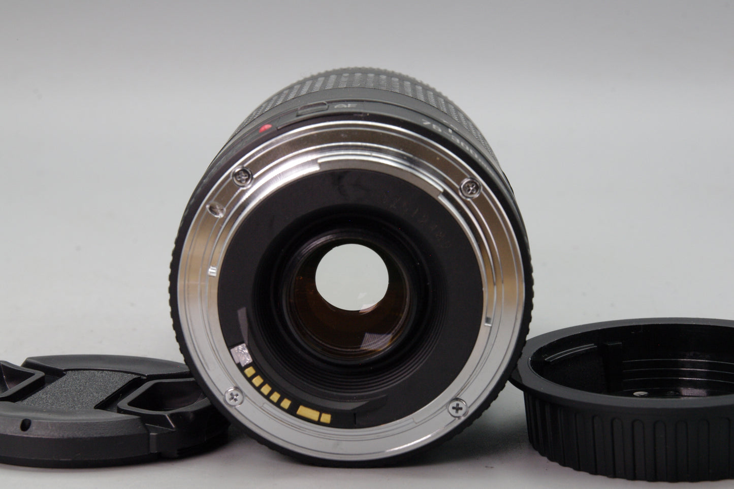 Canon 75-300mm F/4-5.6 III EF Mount Zoom Lens (Non-USM Model) - Working