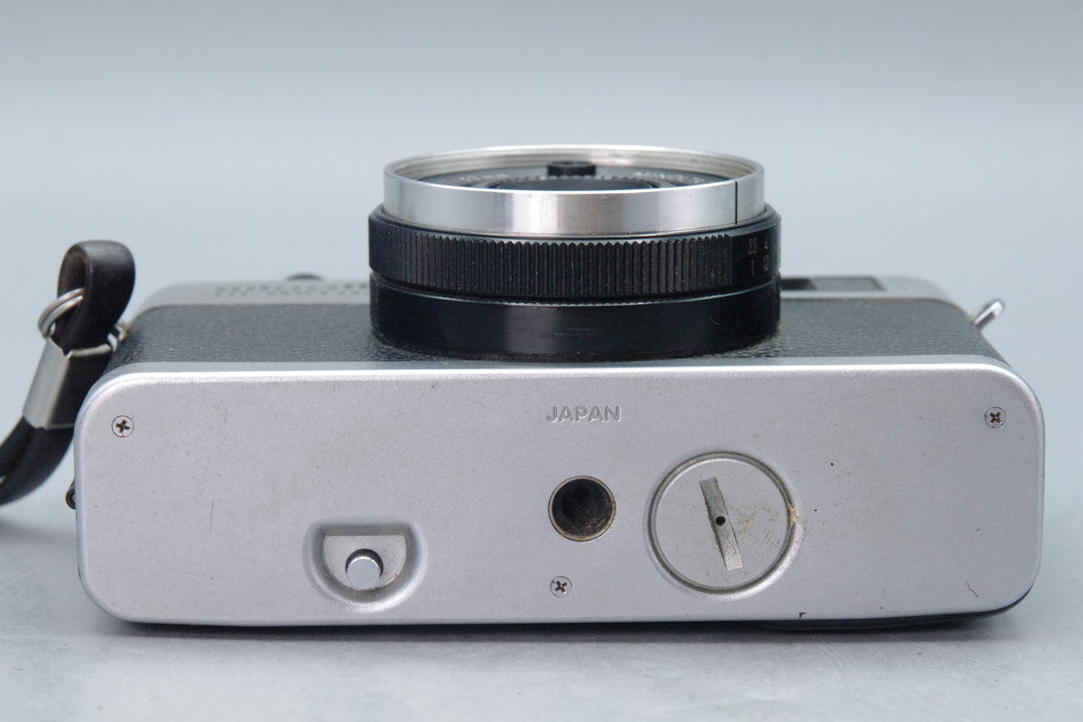 Minolta Hi‑Matic G 35mm Rangefinder – Meter Reacts