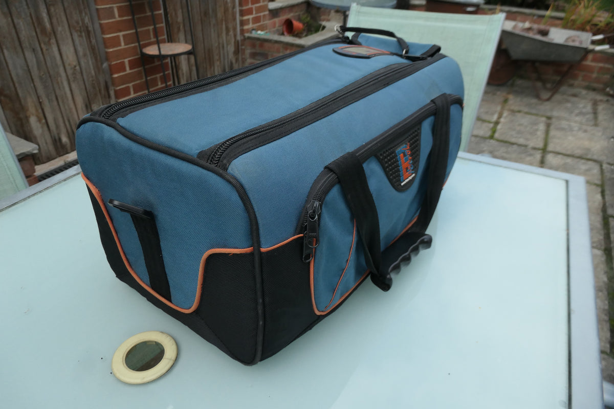 Petrol PCCB‑2N Camera Bag – Classic Carry Case – Good Condition
