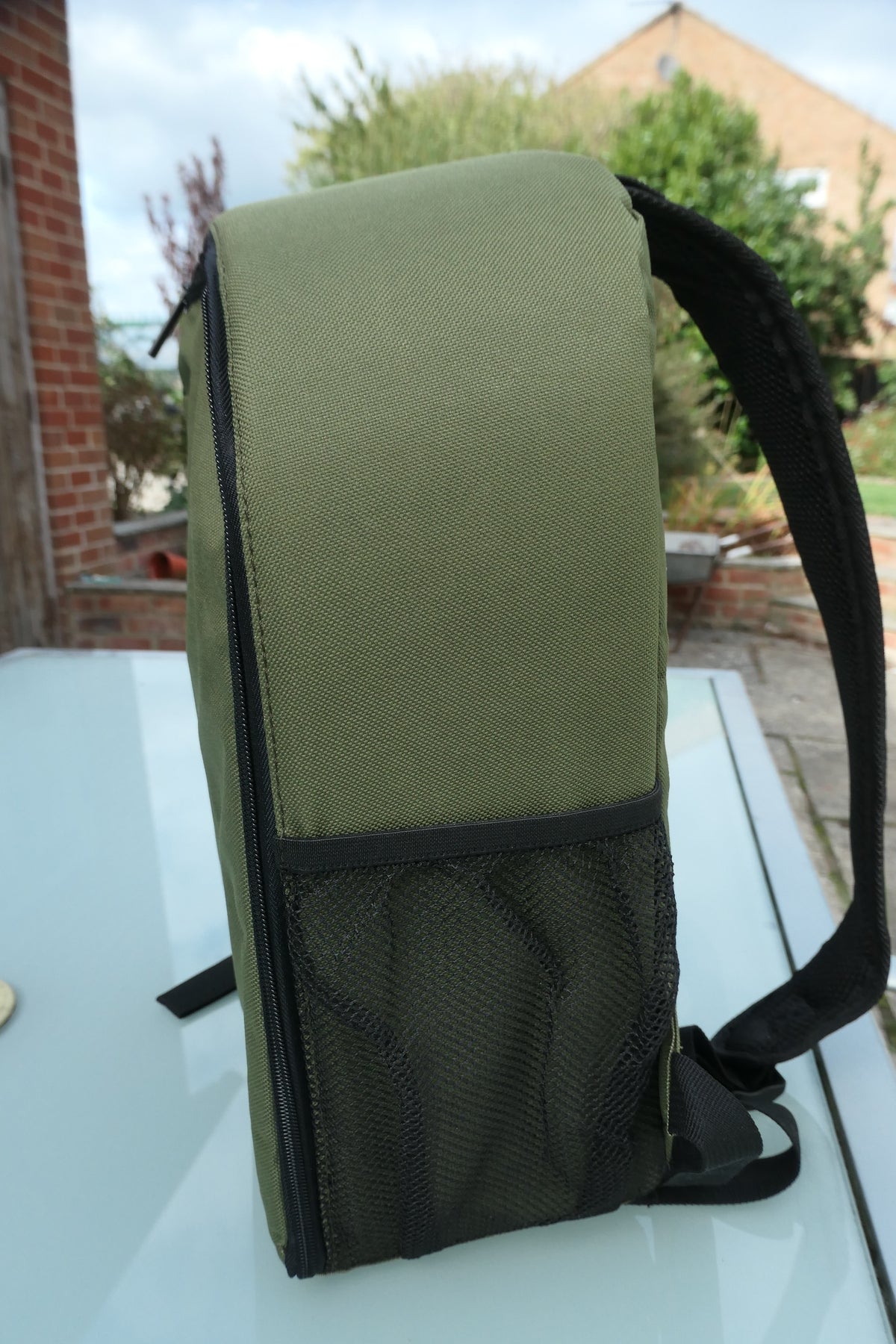 Cwatcun Green Compact Camera Backpack – Lightweight Photo Bag – Good Condition