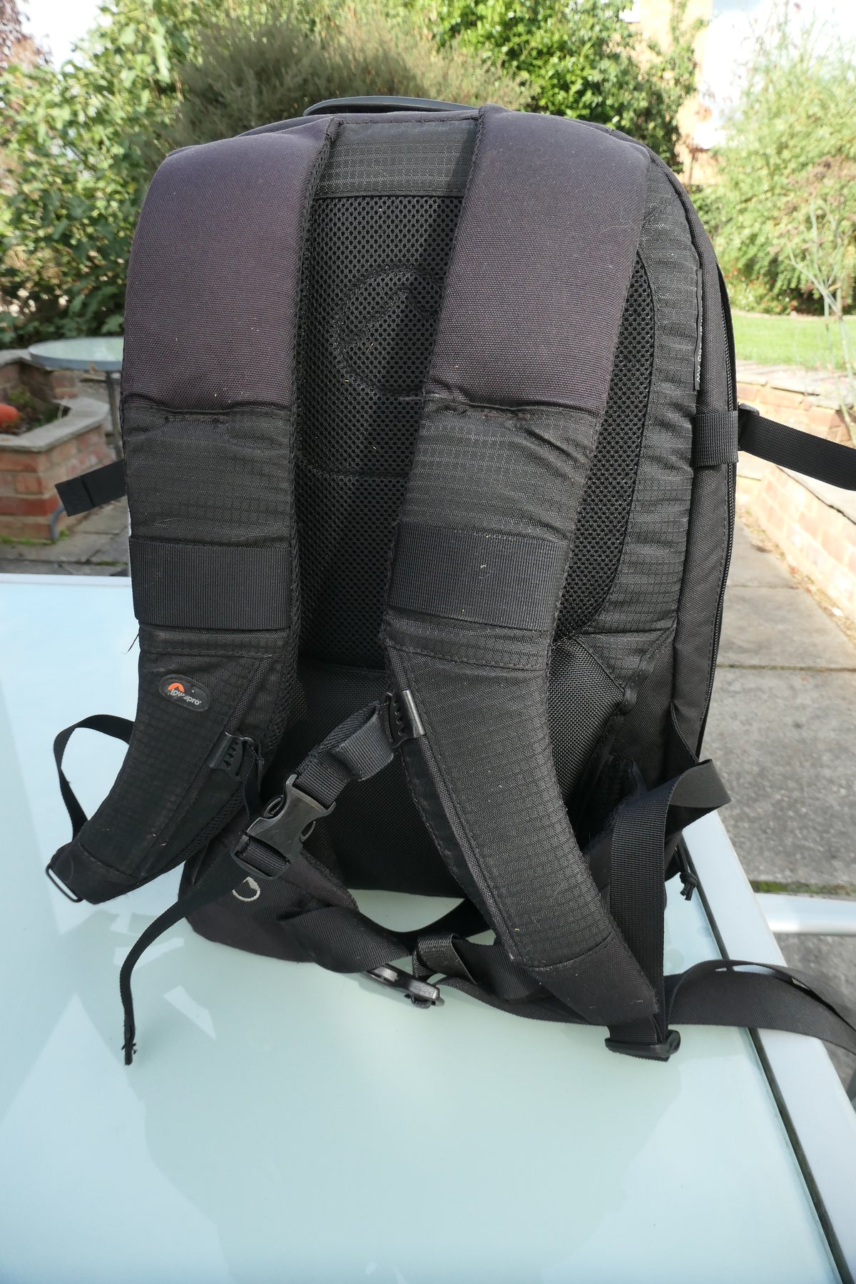 Lowepro Pro Runner 350 AW Camera Bag – All Weather Protection – Good Condition